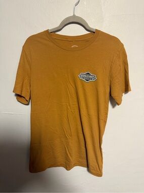 Men's Short-Sleeve Logo Tee in Mustard